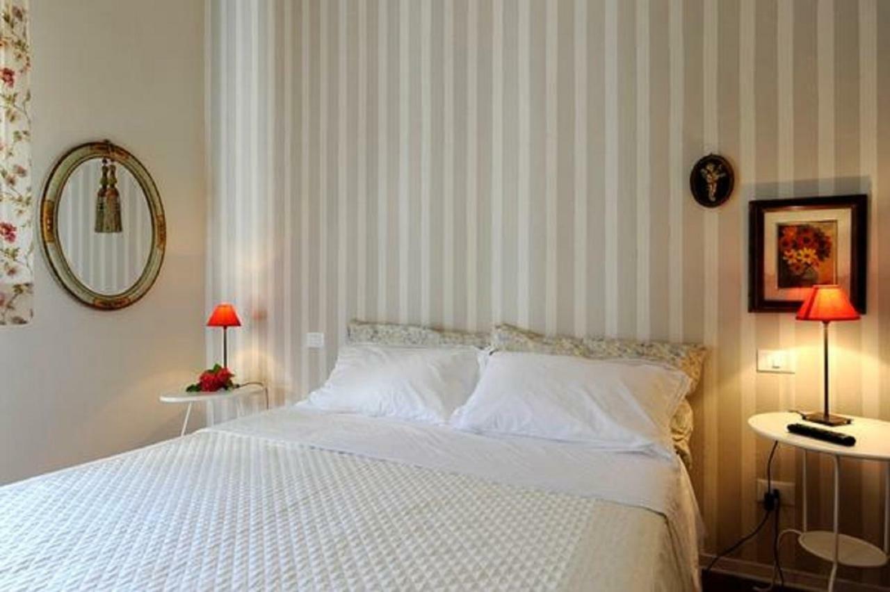 Bed and Breakfast Tre Civette Sul Como Марина-ди-Масса Экстерьер фото