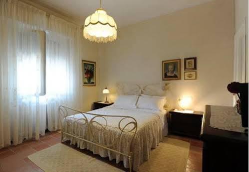 Bed and Breakfast Tre Civette Sul Como Марина-ди-Масса Экстерьер фото
