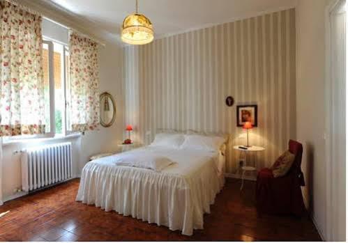 Bed and Breakfast Tre Civette Sul Como Марина-ди-Масса Экстерьер фото